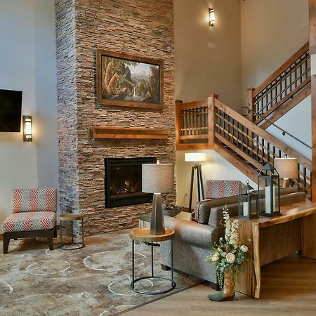 Grandstay Hotel & Suites Sisters Exterior foto